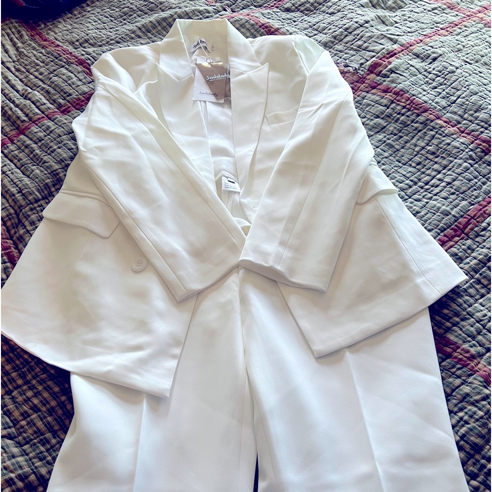 Susielady Pant Suit large. Brand new never been worm